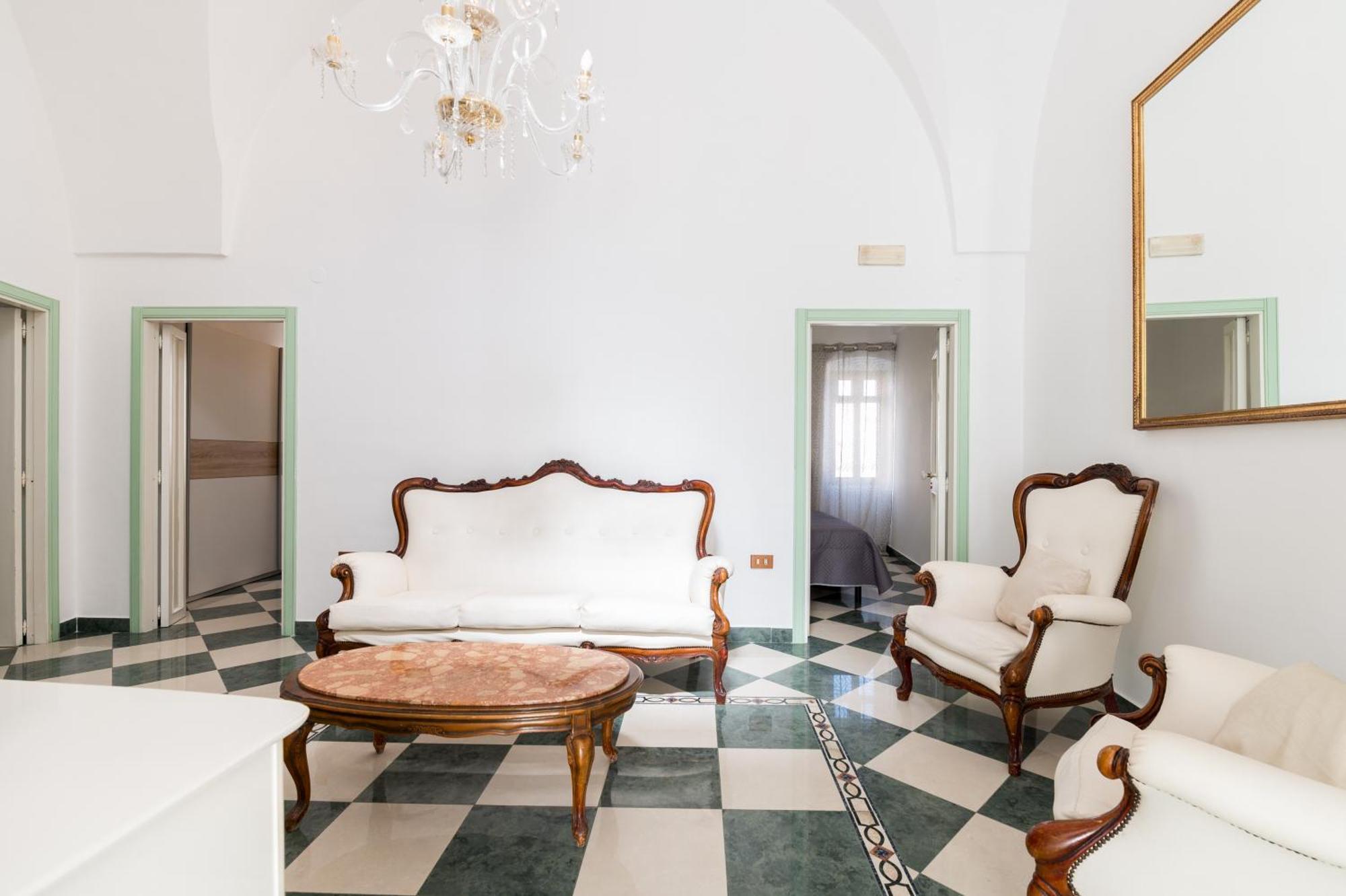 Sant Oronzo Palace *